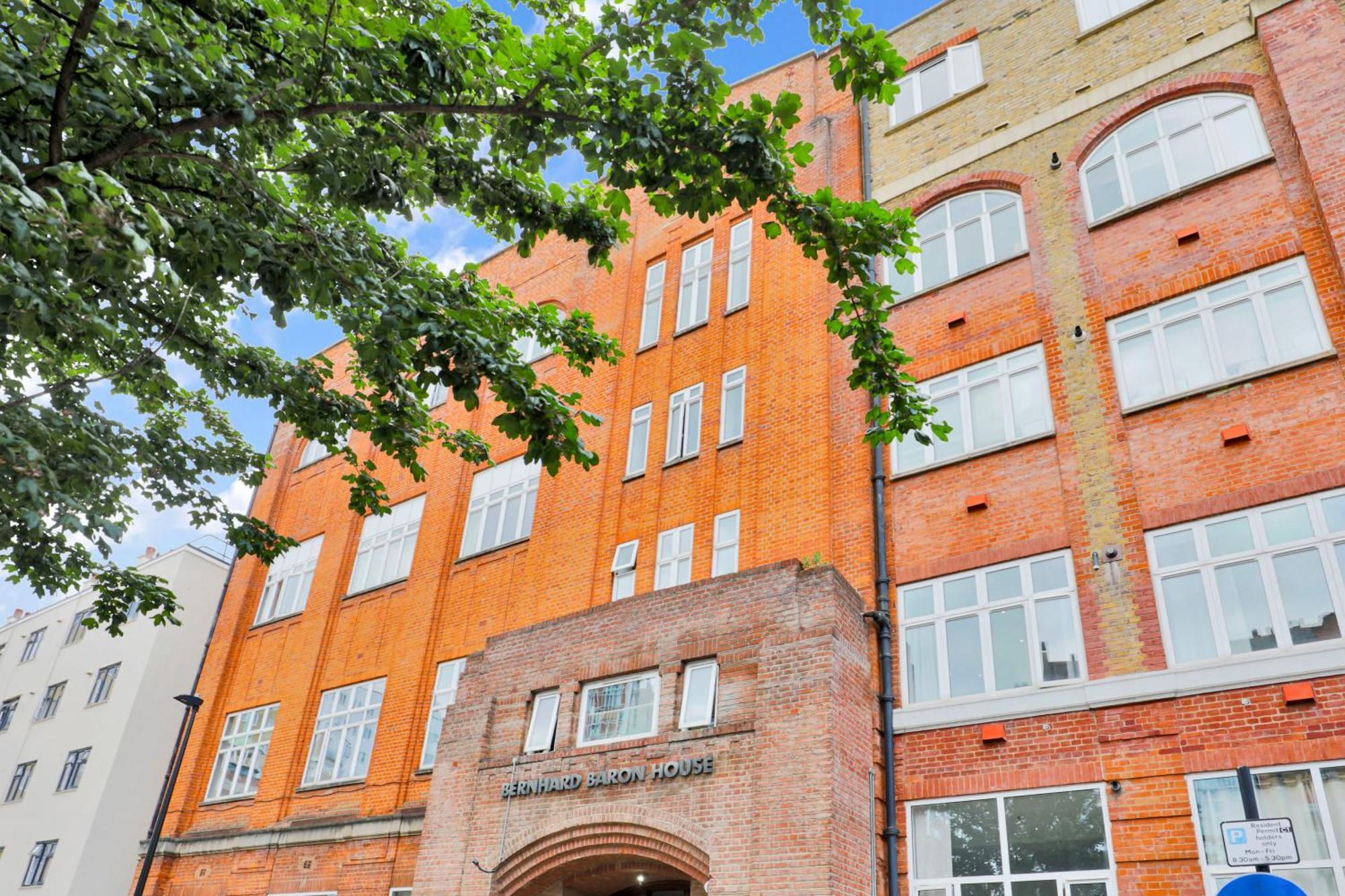 Apartament Prime Location *